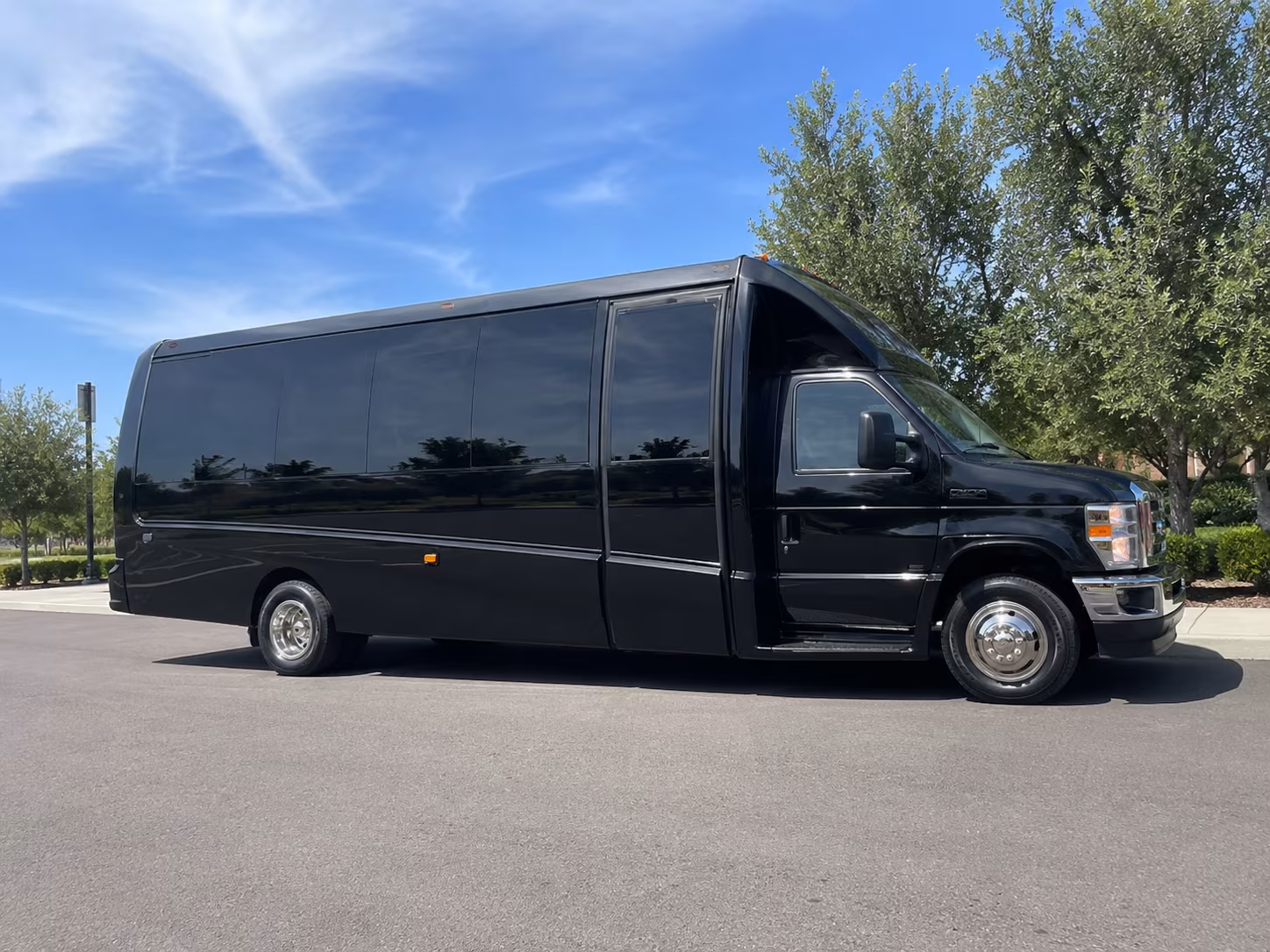 dublincharterbuscompany com helps you skip the lot scramble at levi s stadium on 49ers game day